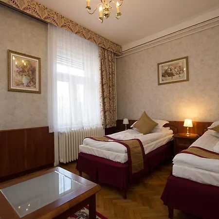 Tisza és Thermálfürdő 3*