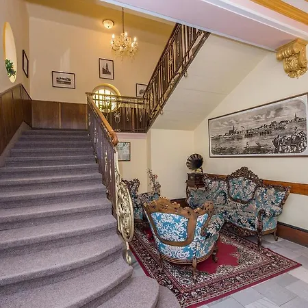 Tisza és Thermálfürdő 3*