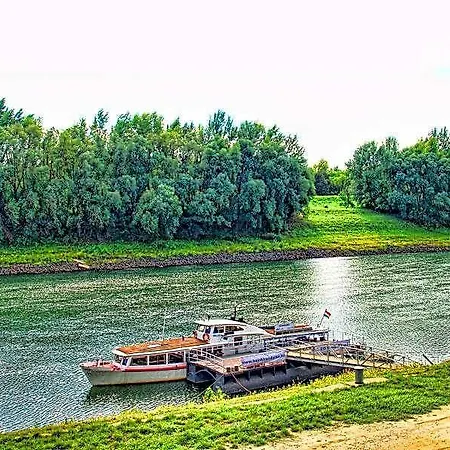 Tisza Es Thermalfuerdo Hotel
