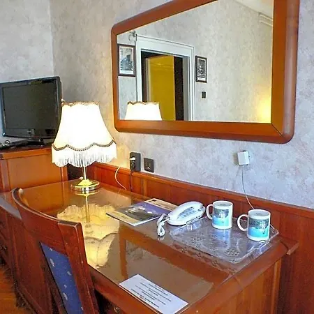 Hotel Tisza Es Thermalfuerdo Szolnok