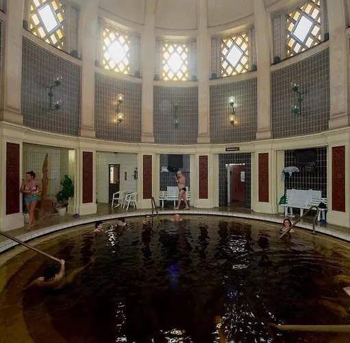 Tisza Es Thermalfuerdo 3* Szolnok